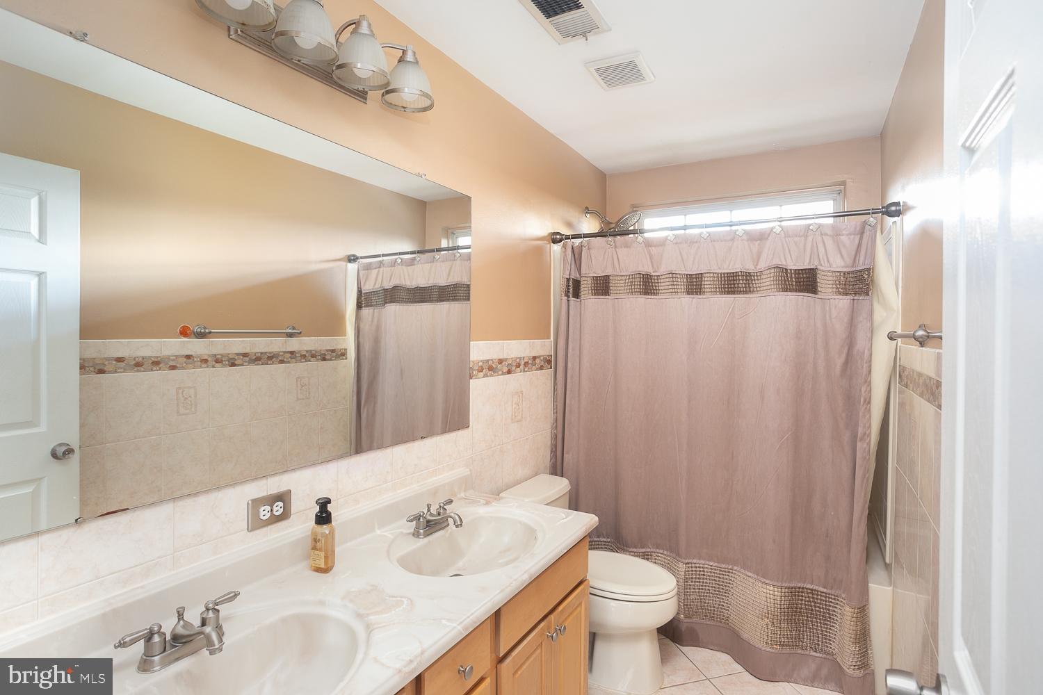 4 Clement Court Columbus, NJ 08022 - Photo 27 of 41