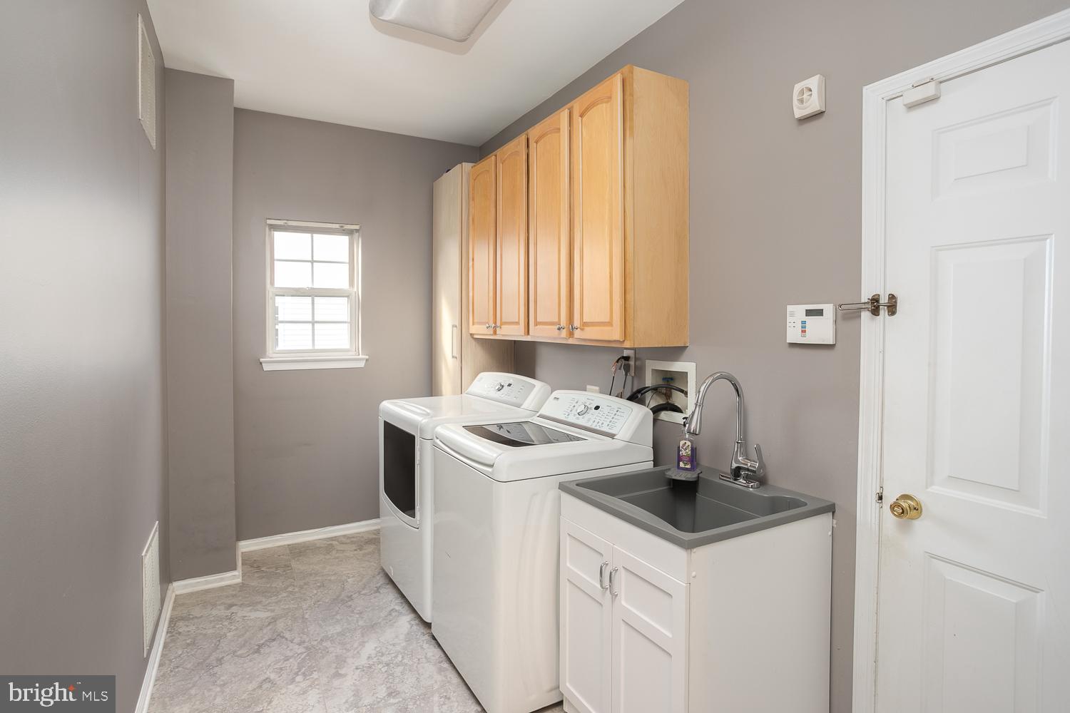 4 Clement Court Columbus, NJ 08022 - Photo 30 of 41