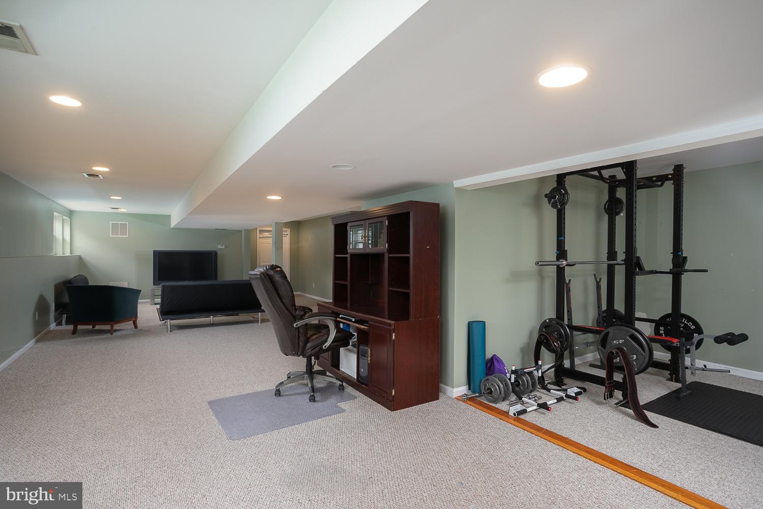 4 Clement Court Columbus, NJ 08022 - Photo 34 of 41