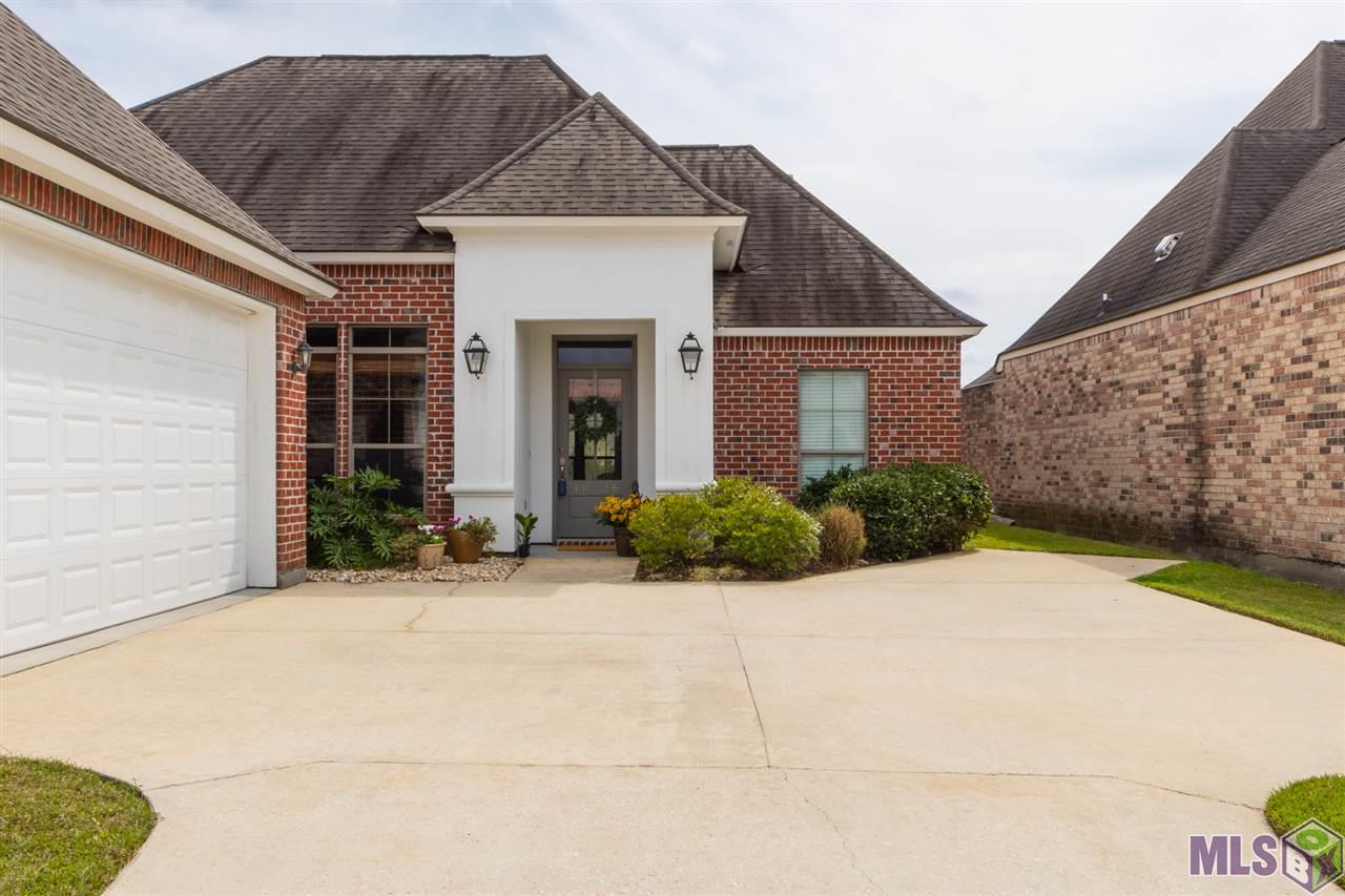 10726 Springtree Avenue Baton Rouge, LA 70810 - Photo 2 of 31