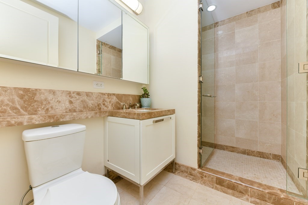 400 Stuart Street, Unit 17B Boston, MA 02116 - Photo 16 of 22