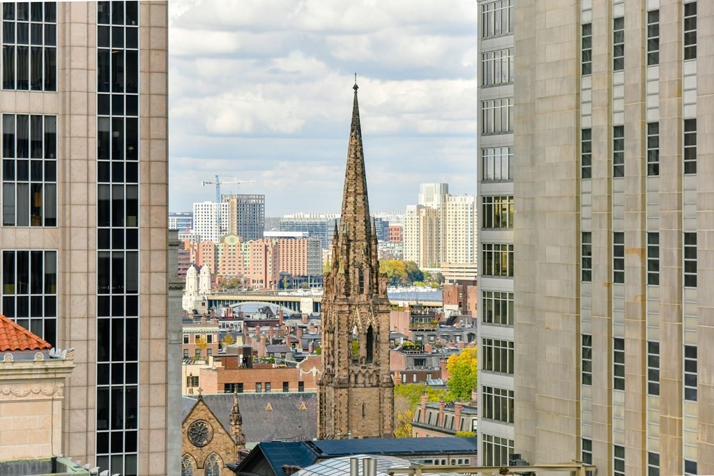 400 Stuart Street, Unit 17B Boston, MA 02116 - Photo 17 of 22