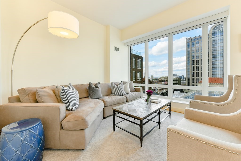 400 Stuart Street, Unit 17B Boston, MA 02116 - Photo 2 of 22