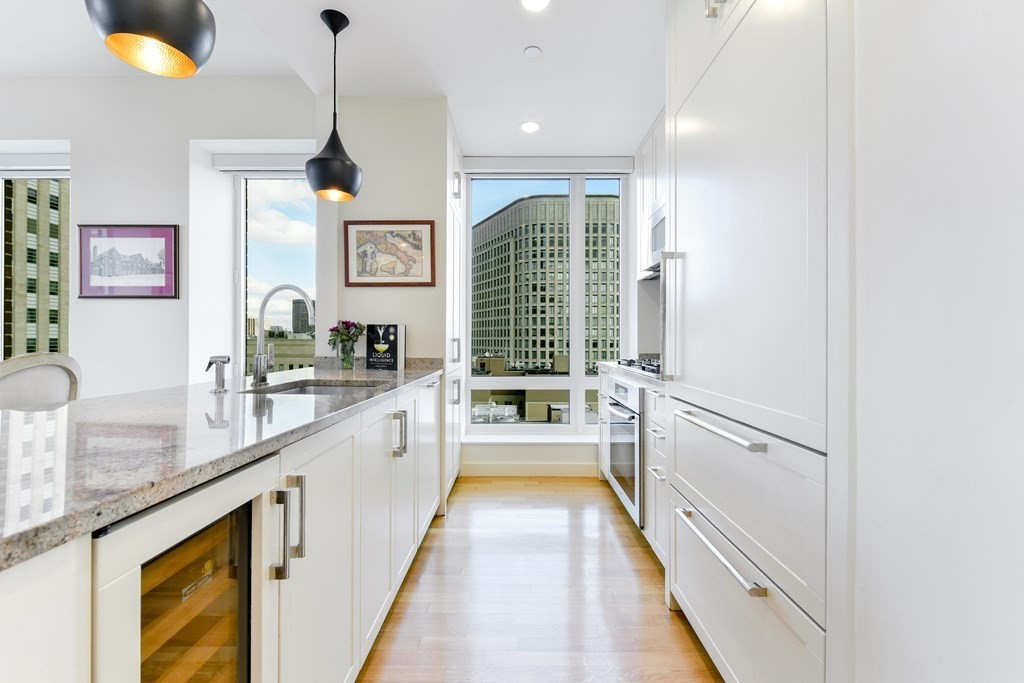 400 Stuart Street, Unit 17B Boston, MA 02116 - Photo 3 of 22