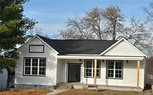 $260,000 | 1817 Beattie Street, St. Joseph, MO 64501