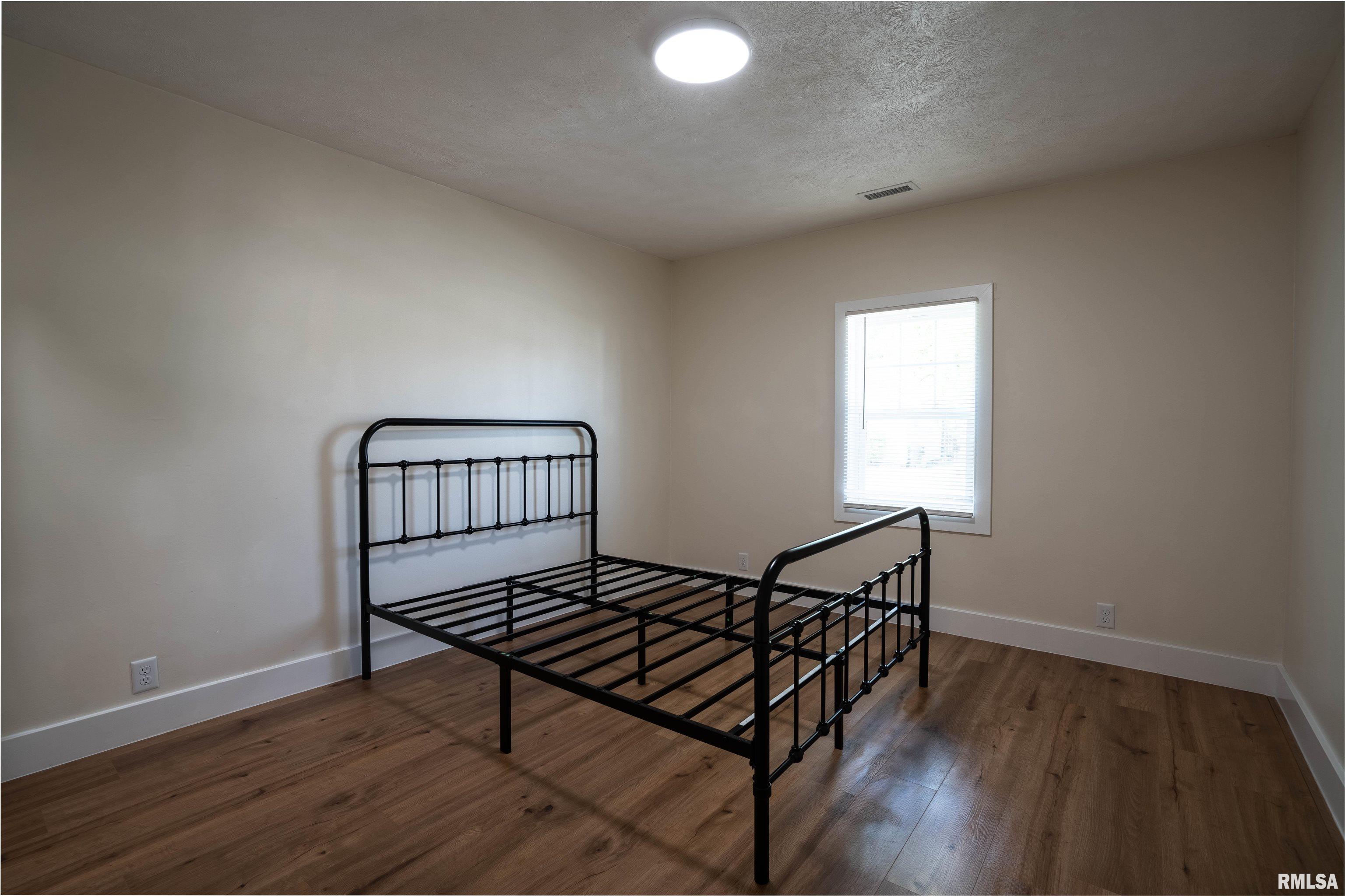 320 North 9th Street Herrin, IL 62948 - Photo 12 of 26