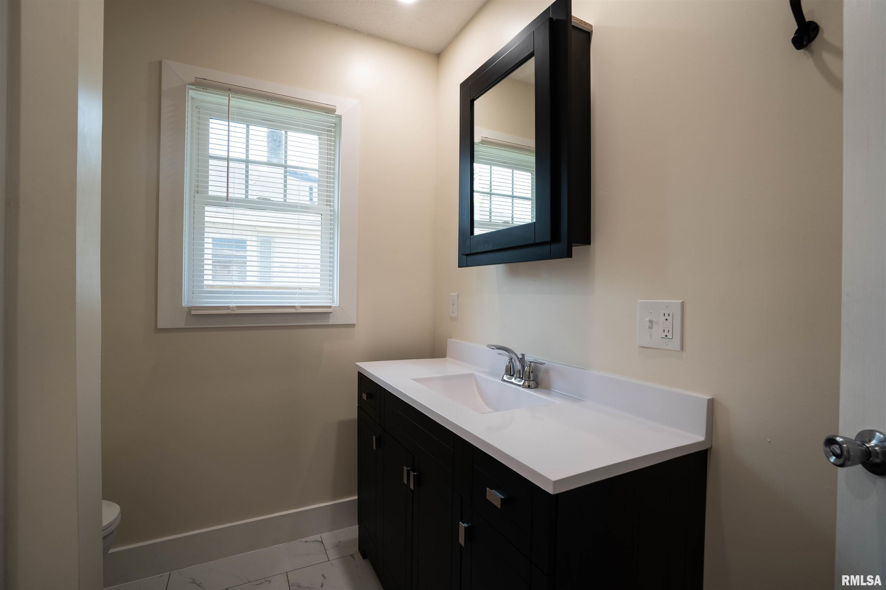 320 North 9th Street Herrin, IL 62948 - Photo 15 of 26