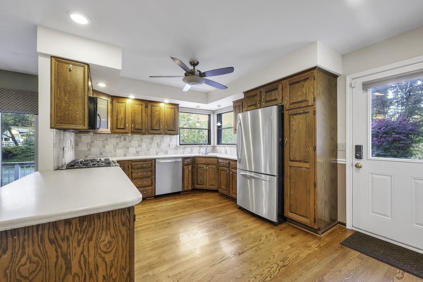 785 Townsend Road Leonard, MI 48367 - Photo 9 of 51 50158659-3bceda9f-d076-4dfe-b964-dab83fdd6d1d.JPG