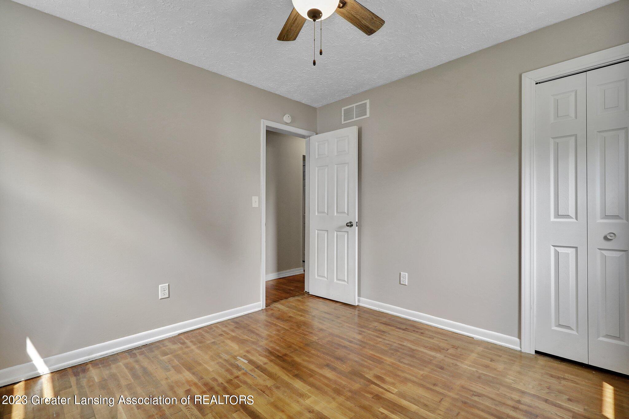 6020 Hughes Road Lansing, MI 48911 - Photo 17 of 23 22-web-or-mls-Open Ended Media-22