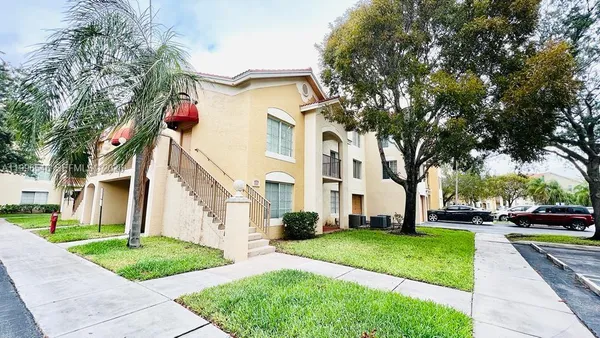 $1,850 | 4115 San Marino Boulevard, Unit 101, West Palm Beach, FL 33409