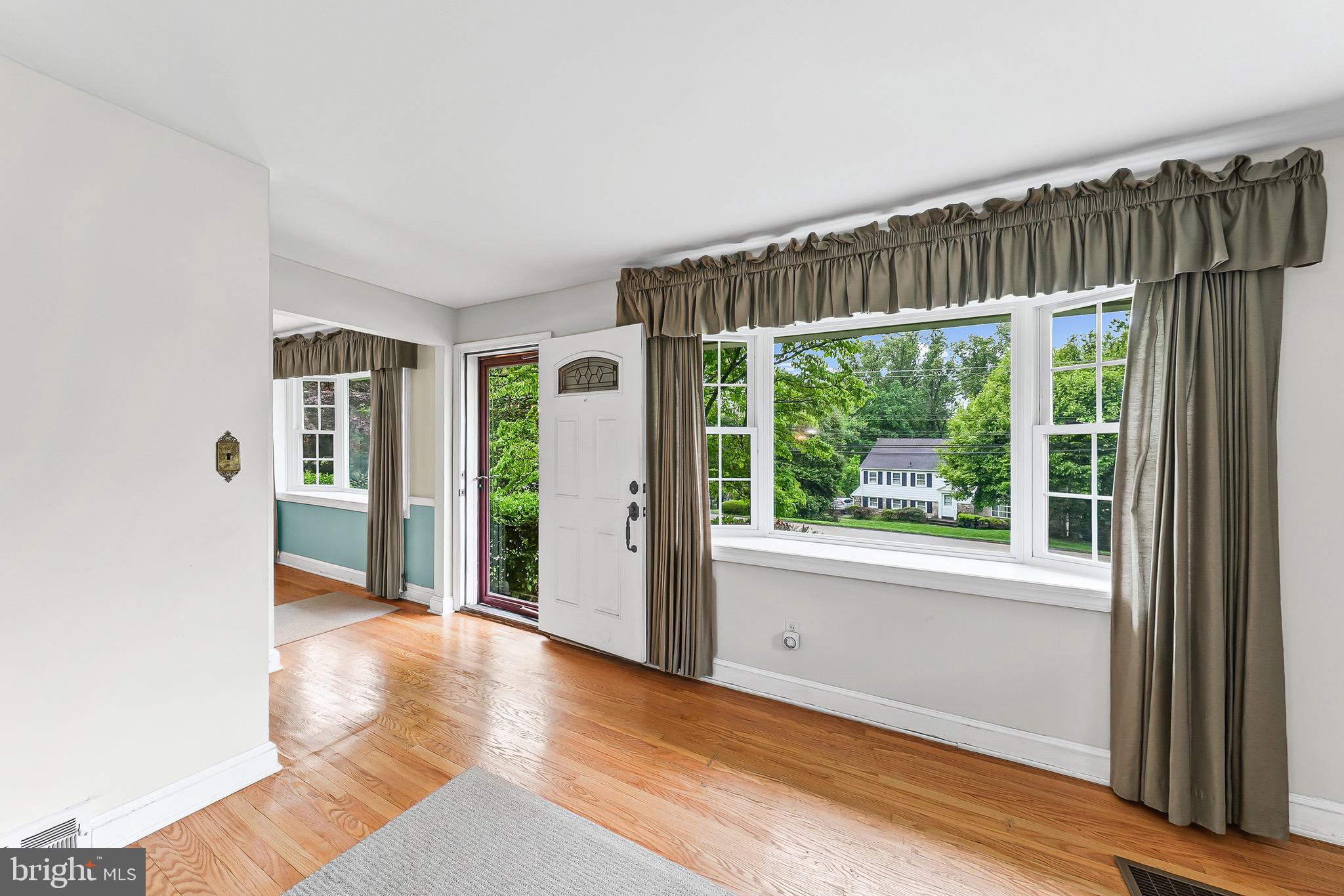 205 Plush Mill Road Wallingford, PA 19086 - Photo 6 of 40