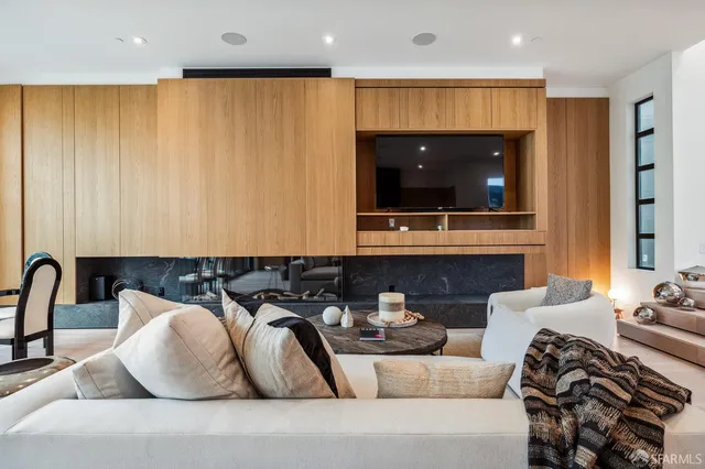 $6,250,000 | 2020 Webster Street, San Francisco, CA 94115