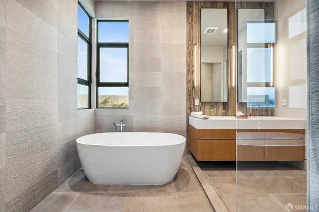 $6,250,000 | 2020 Webster Street, San Francisco, CA 94115