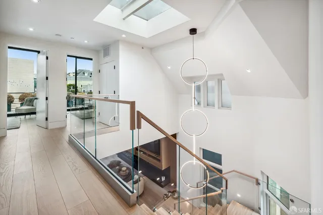 $6,250,000 | 2020 Webster Street, San Francisco, CA 94115