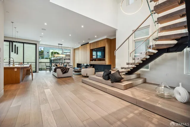 $6,250,000 | 2020 Webster Street, San Francisco, CA 94115