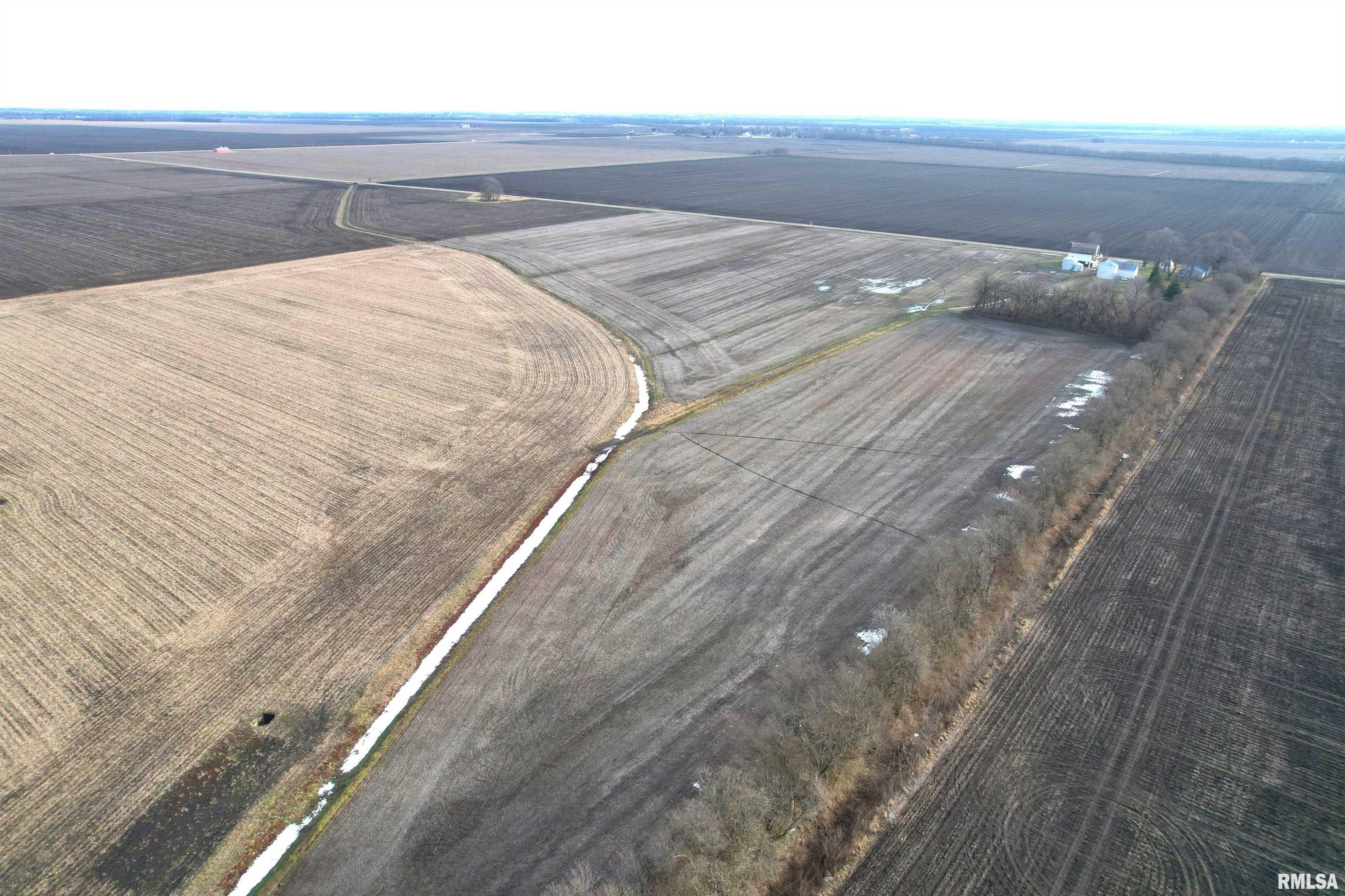 26521 Bray Road Girard, IL 62640 - Photo 7 of 19