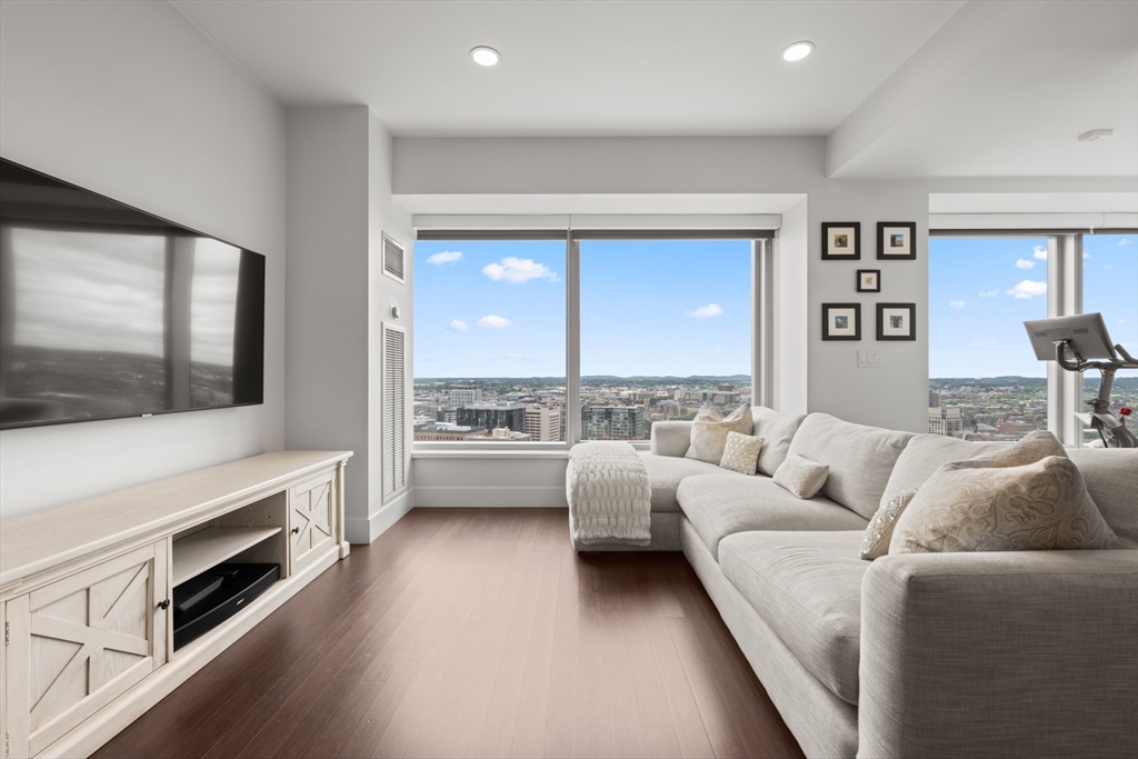 110 Stuart Street, Unit 26J Boston, MA 02116 - Photo 12 of 38