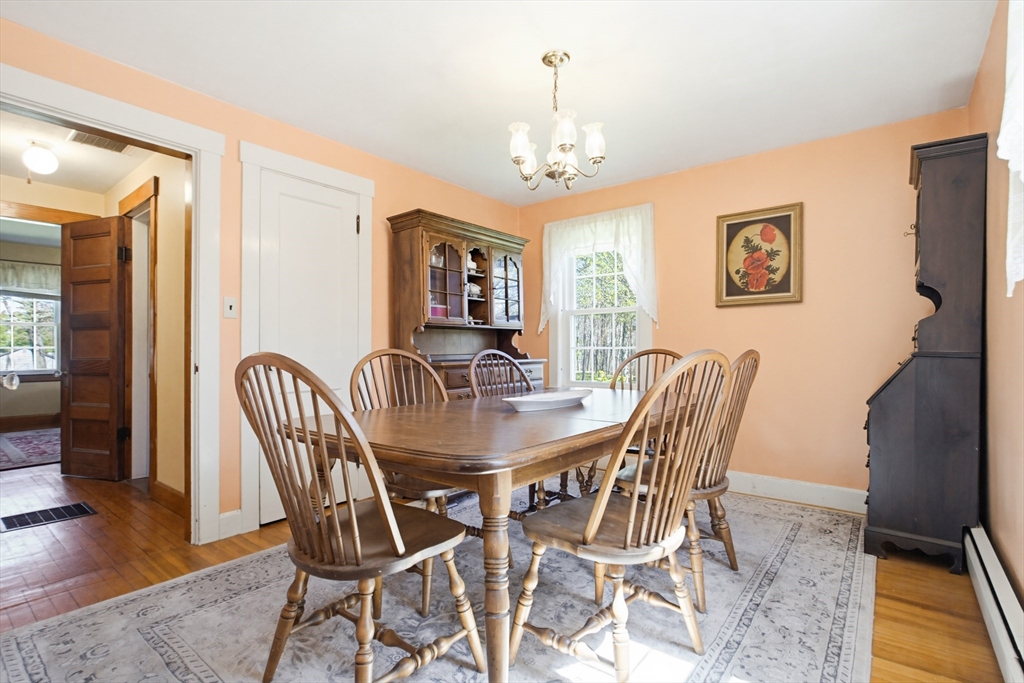 136 Chapel Street Gardner, MA 01440 - Photo 14 of 32