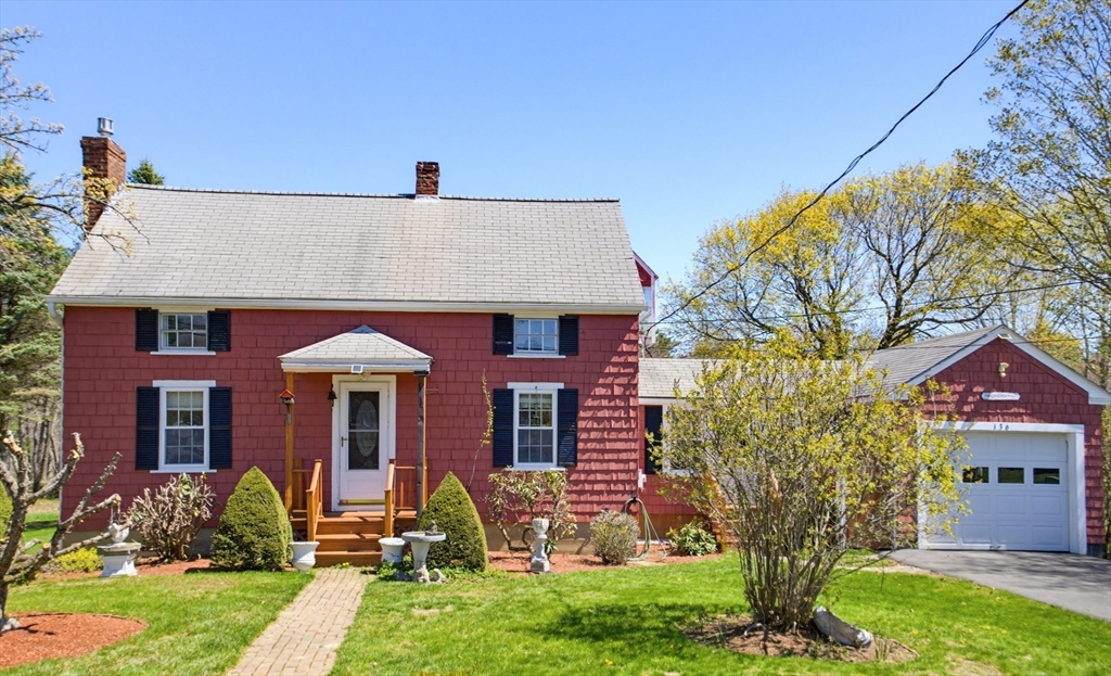 136 Chapel Street Gardner, MA 01440 - Photo 7 of 32