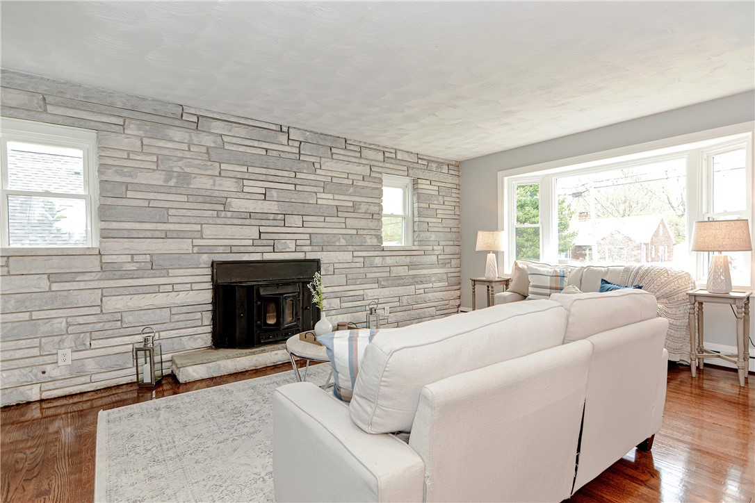 25 John Duggan Road Tiverton, RI 02878 - Photo 5 of 31