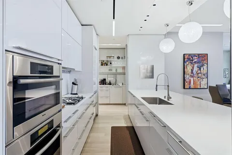 $2,175,000 | 1717 Arts Plaza, Unit 2303, Dallas, TX 75201
