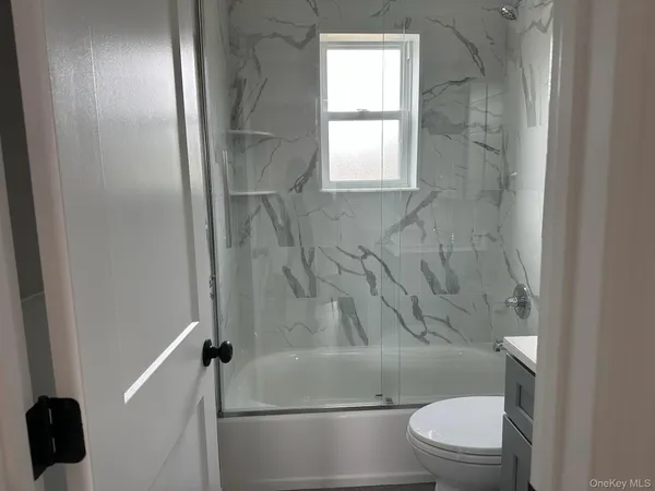 $2,750 | 99 North Railroad Avenue, Babylon, NY 11702