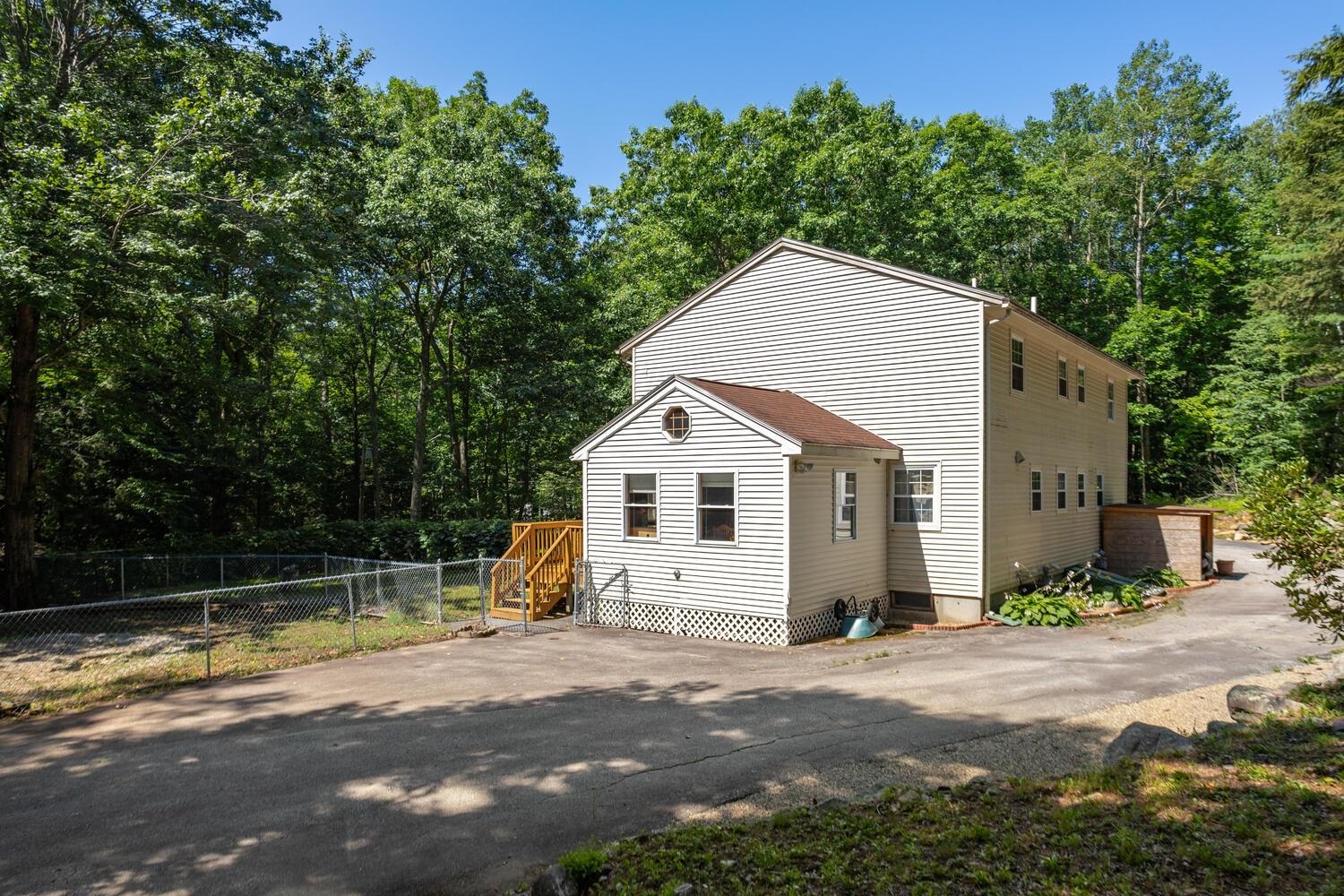 365 New Boston Road Candia, NH 03034 - Photo 29 of 36