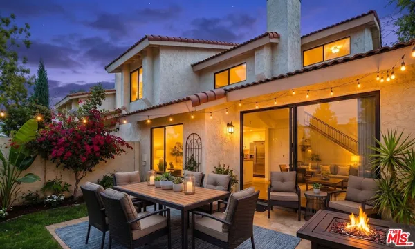 $690,000 | 828 Whitewater Drive, Unit 17, Fullerton, CA 92833