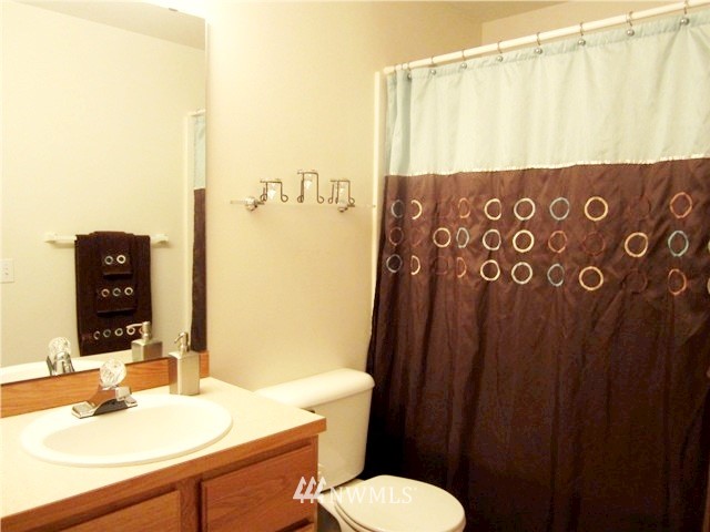 8311 233rd Street Southwest Edmonds, WA 98026 - Photo 6 of 10