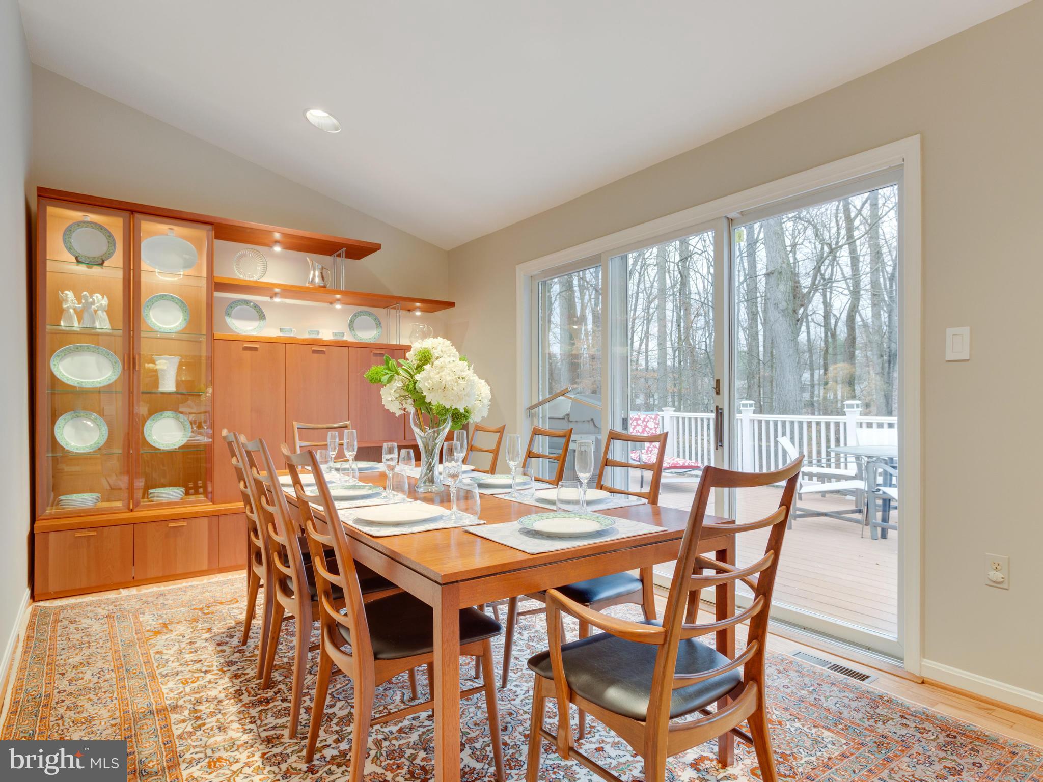 9022 Brook Ford Road Burke, VA 22015 - Photo 17 of 28 Dining Room