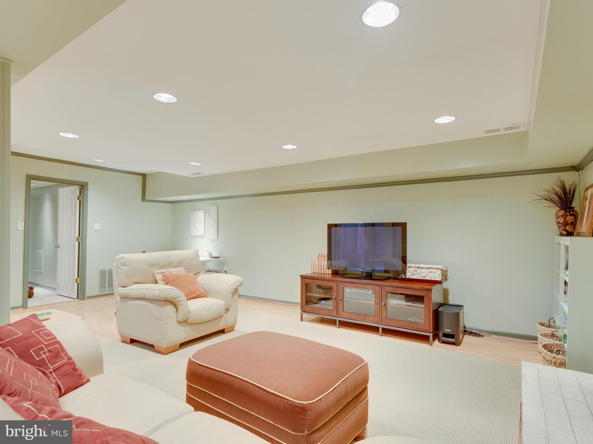 9022 Brook Ford Road Burke, VA 22015 - Photo 25 of 28 Basement