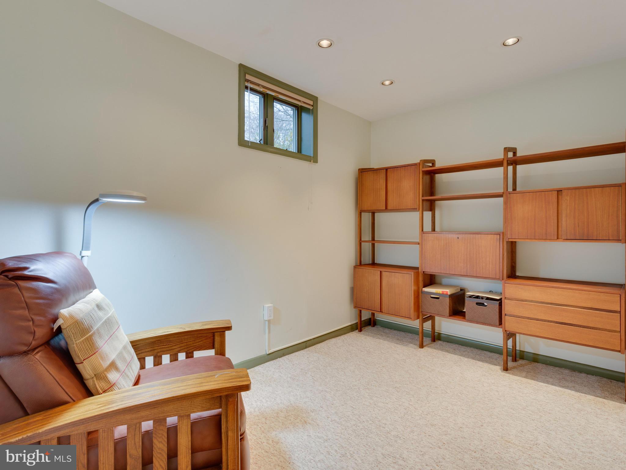 9022 Brook Ford Road Burke, VA 22015 - Photo 27 of 28 Bedroom