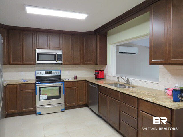 9970 McGee Street Elberta, AL 36530 - Photo 12 of 40 kitchen