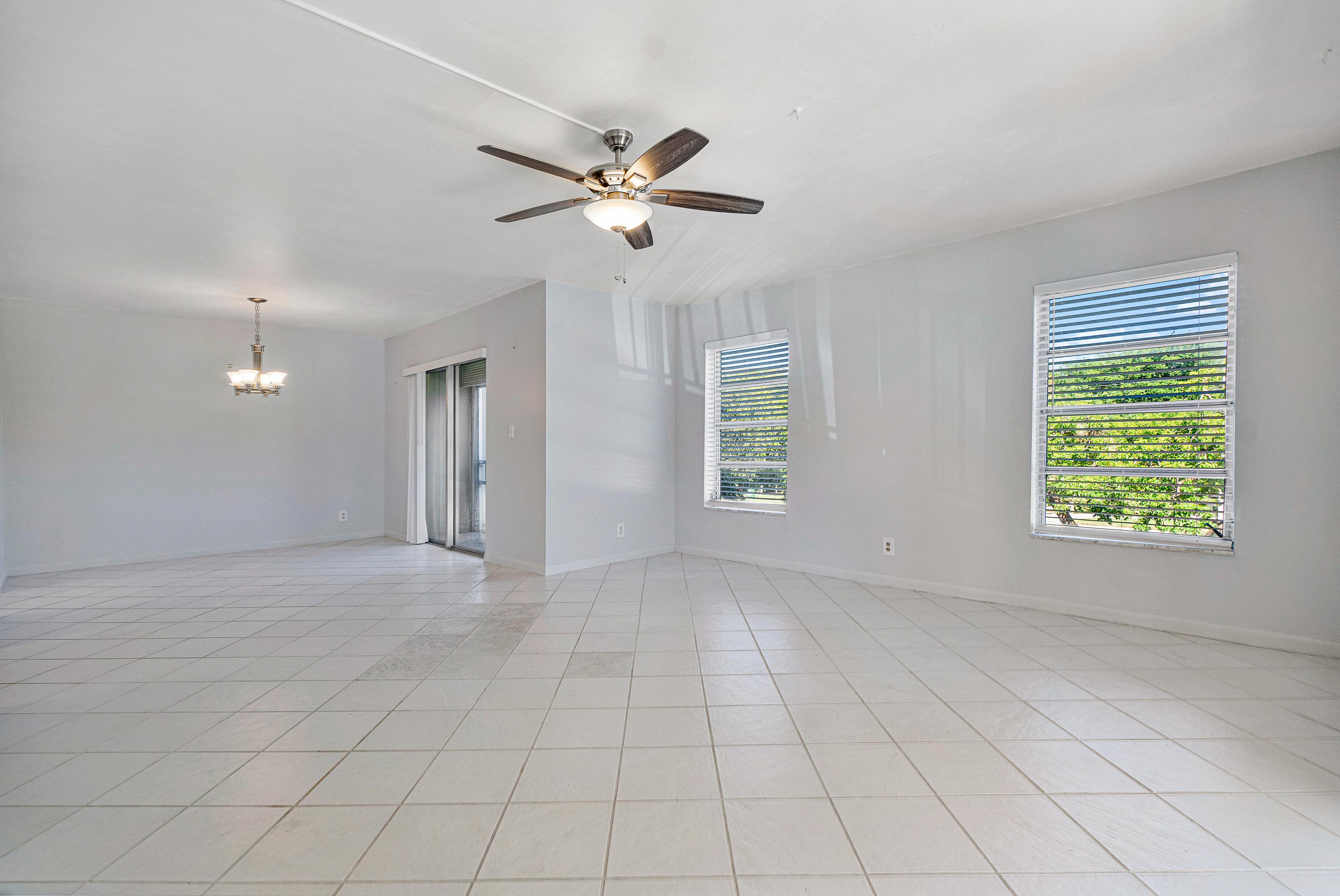 950 Ponce De Leon Road, Unit 2010 Boca Raton, FL 33432 - Photo 7 of 26 027-950PonceDeLeonRoad-BocaRaton-FL-3343