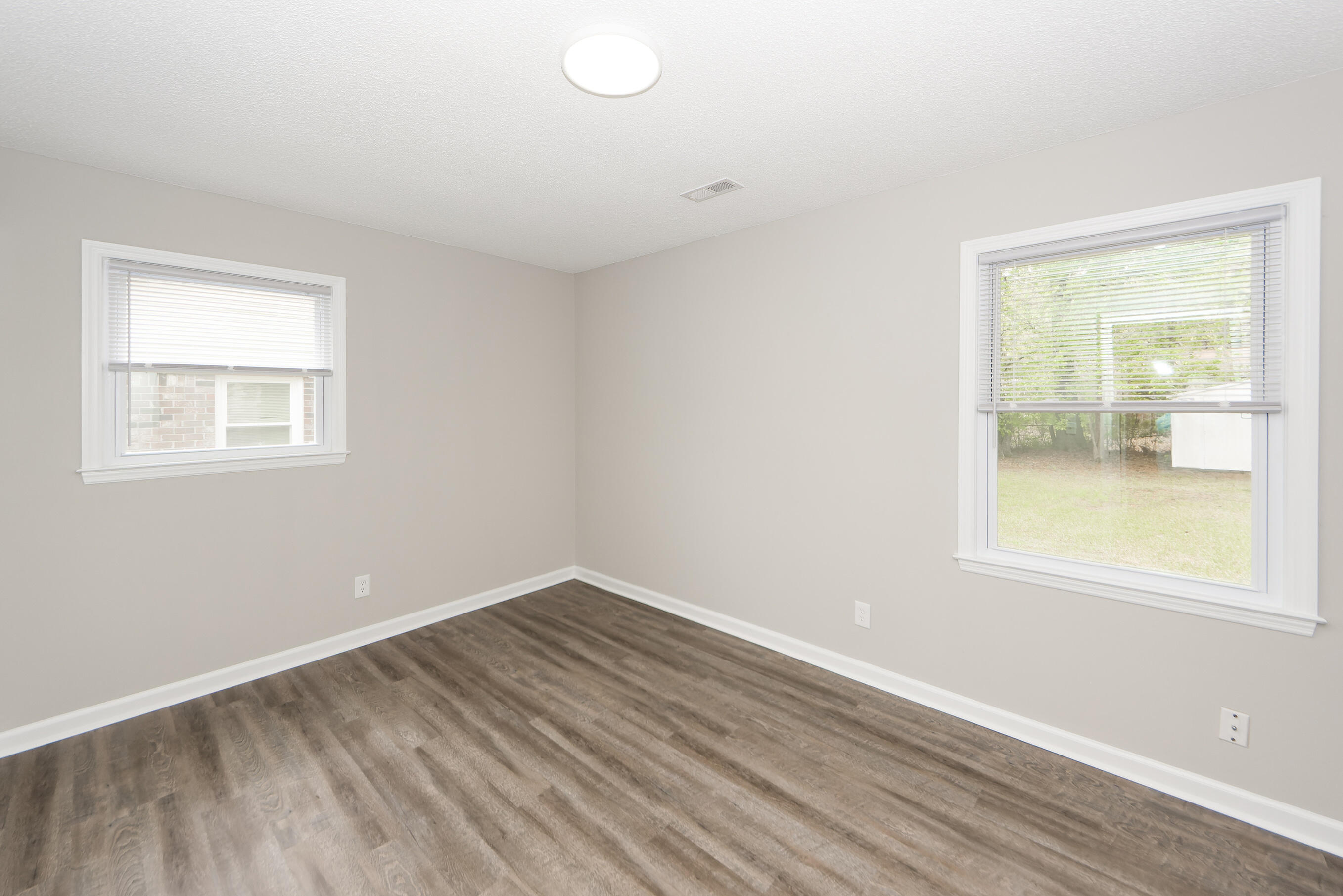 11 Kenilworth Road Goose Creek, SC 29445 - Photo 12 of 32 Primary Bedroom