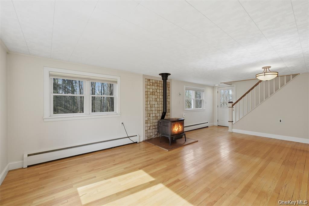 307 Old Kingston Road New Paltz, NY 12561 - Photo 4 of 28