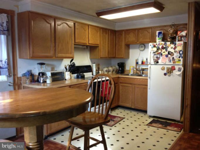 15 Walnut Road Ranson, WV 25438 - Photo 7 of 20 Kitchen