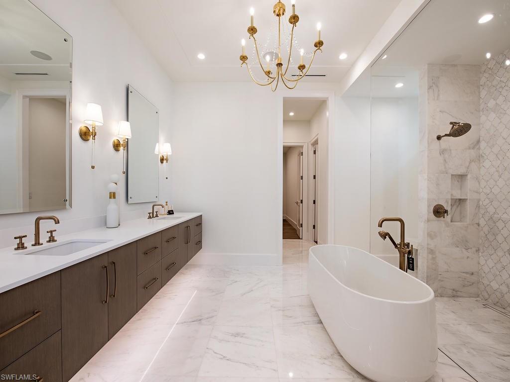 2500 Windward Way Naples, FL 34103 - Photo 14 of 26 Gallery Image 14