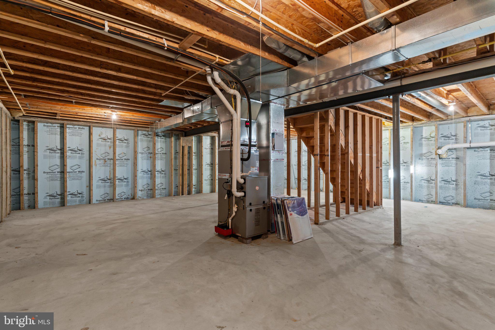 237 Beaumont Drive Oxford, PA 19363 - Photo 23 of 46 a view of an empty room