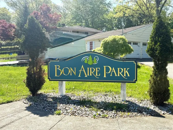 $480,000 | 164 Somerset Drive, Suffern, NY 10901