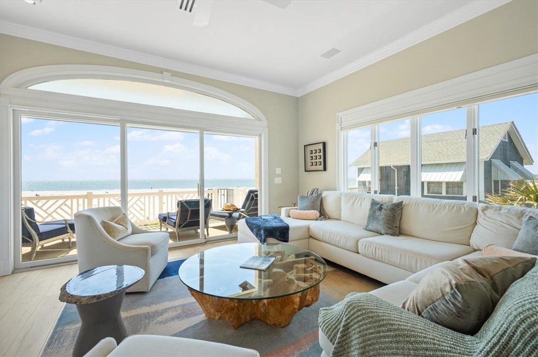 1028 Beach View Drive, Unit 5 St. Simons Island, GA 31522 - Photo 4 of 44