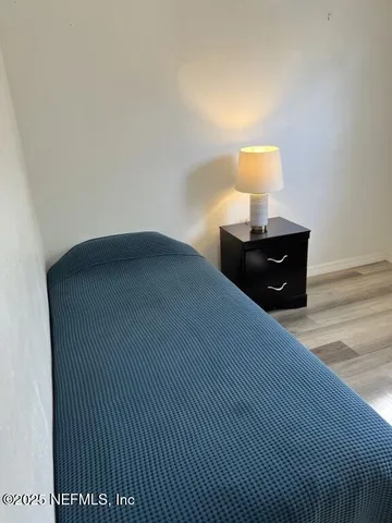 a room with a lamp