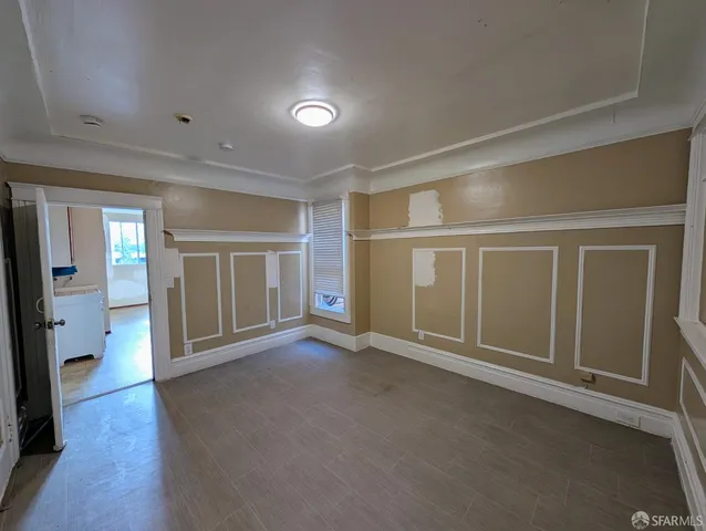 en empty room with windows