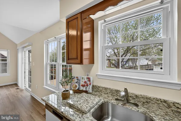 $945,500 | 2982 Emerald Chase Drive, Herndon, VA 20171