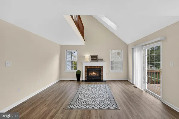 $945,500 | 2982 Emerald Chase Drive, Herndon, VA 20171