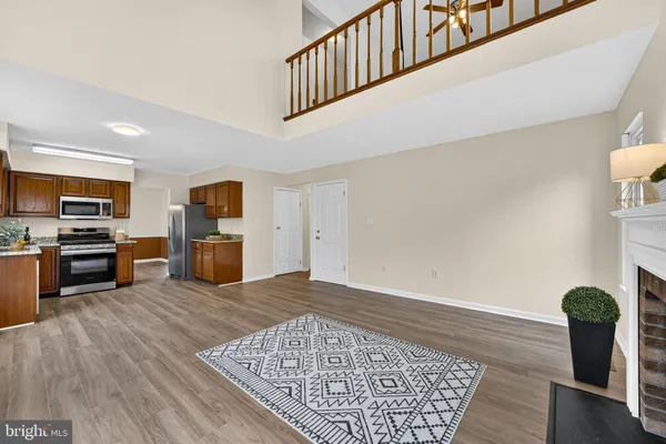 $945,500 | 2982 Emerald Chase Drive, Herndon, VA 20171