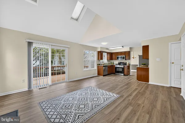$945,500 | 2982 Emerald Chase Drive, Herndon, VA 20171