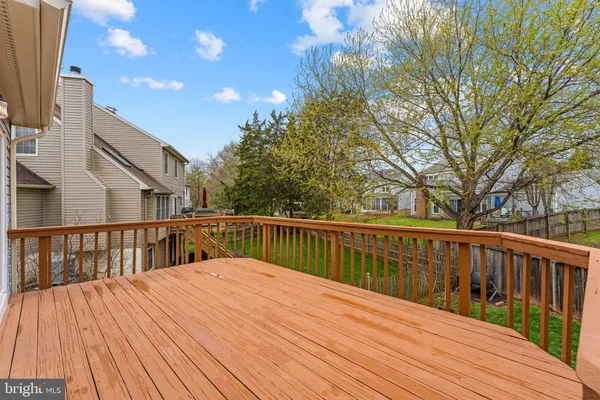 $945,500 | 2982 Emerald Chase Drive, Herndon, VA 20171