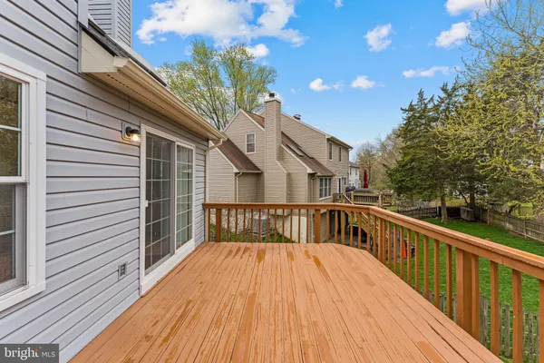 $945,500 | 2982 Emerald Chase Drive, Herndon, VA 20171