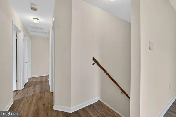 $945,500 | 2982 Emerald Chase Drive, Herndon, VA 20171